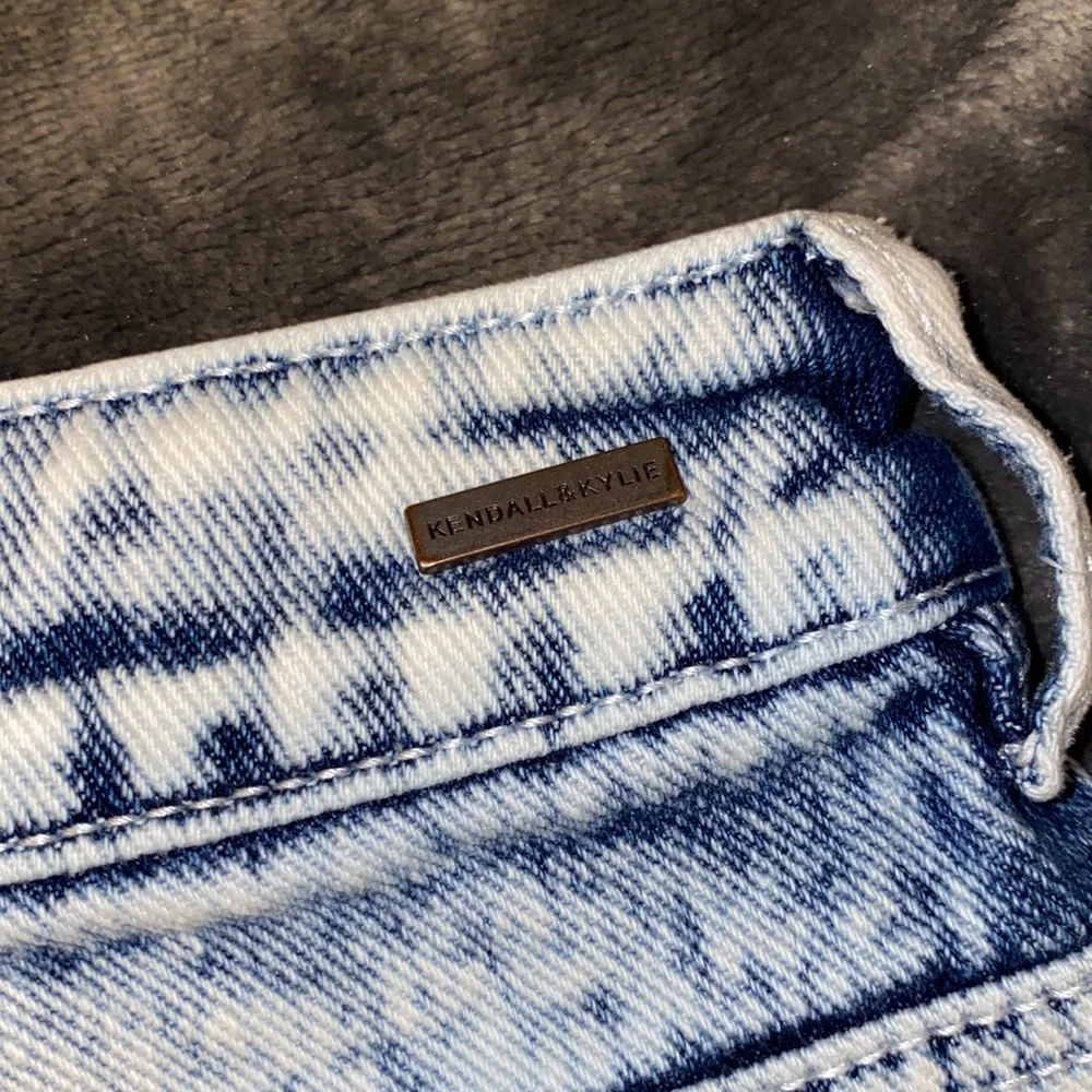 Kendall&Kylie shorts - Picture 4 of 5